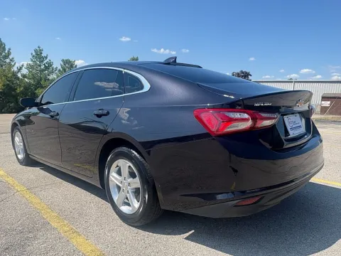 More photos of 2022 Chevrolet Malibu 4dr Sdn LT at EZ Car Connection, KY