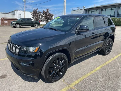 Another view of 2021 Jeep Grand Cherokee Laredo X 4x4 for sale in Frankfort, KY at EZ Car Connection