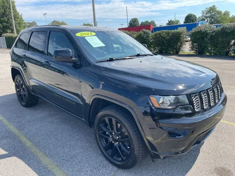 Black 2021 Jeep Grand Cherokee Laredo X 4x4 for sale in Frankfort, KY