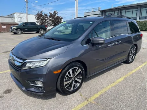 Another view of 2018 Honda Odyssey 4d Wagon Elite for sale in Frankfort, KY at EZ Car Connection