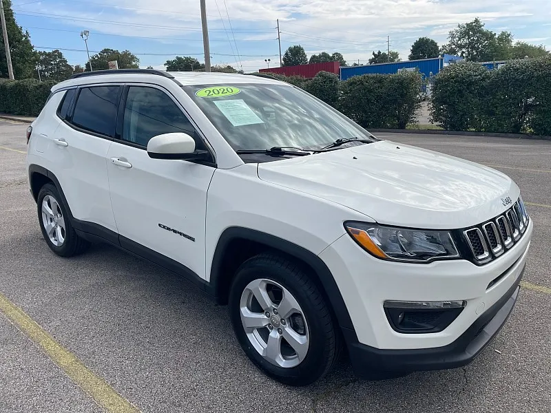 White 2020 Jeep Compass 4d SUV FWD Latitude for sale in Frankfort, KY