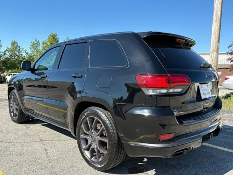 More photos of 2020 Jeep Grand Cherokee 4d SUV 4WD Overland V6 at EZ Car Connection, KY