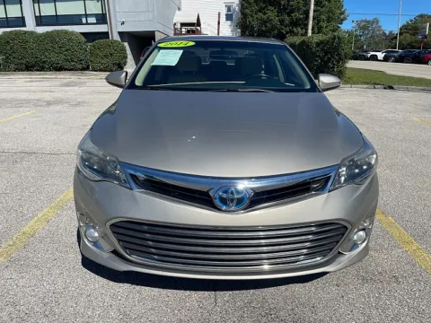 Photos of 2014 Toyota Avalon Hybrid 4d Sedan XLE Touring for sale in Frankfort, KY at EZ Car Connection