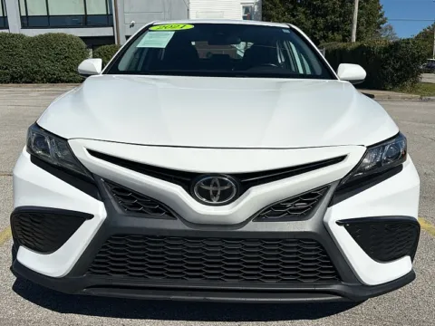 Photos of 2021 Toyota Camry SE Auto for sale in Frankfort, KY at EZ Car Connection
