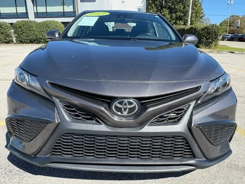 Photos of 2021 Toyota Camry SE Auto for sale in Frankfort, KY at EZ Car Connection
