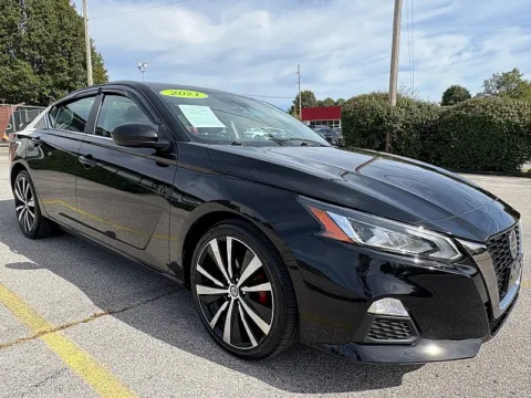Black 2021 Nissan Altima 2.5 SR Sedan for sale in Frankfort, KY