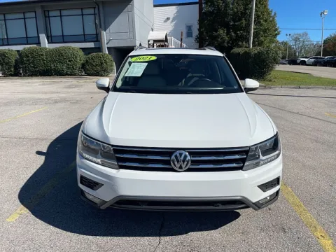 Photos of 2021 Volkswagen Tiguan 2.0T SEL FWD for sale in Frankfort, KY at EZ Car Connection