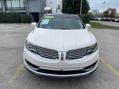 Photos of 2018 Lincoln MKX 4d SUV FWD Reserve 3.7L for sale in Frankfort, KY at EZ Car Connection