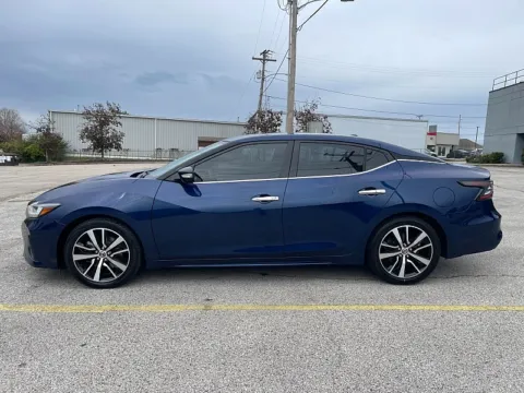 More photos of 2021 Nissan Maxima SV 3.5L at EZ Car Connection, KY