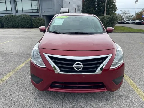 Photos of 2019 Nissan Versa 4d Sedan SV for sale in Frankfort, KY at EZ Car Connection