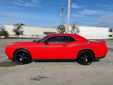 More photos of 2016 Dodge Challenger 2d Coupe SXT at EZ Car Connection, KY