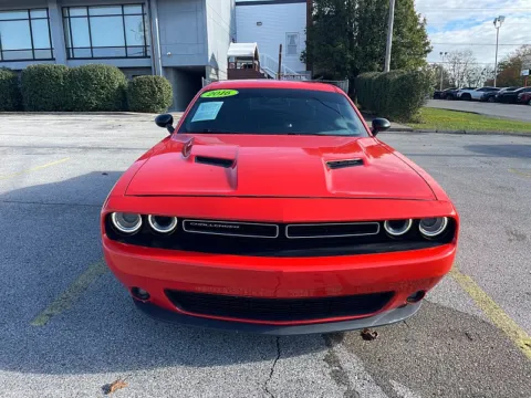 Photos of 2016 Dodge Challenger 2d Coupe SXT for sale in Frankfort, KY at EZ Car Connection