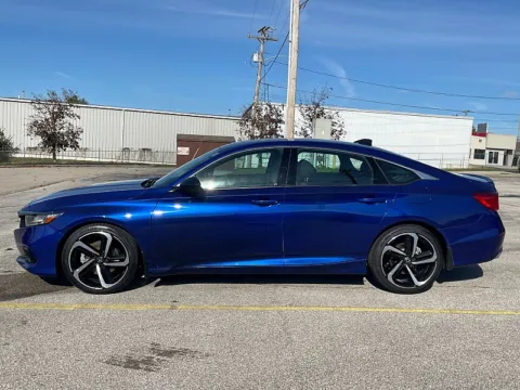 More photos of 2022 Honda Accord Sedan Sport SE 1.5T CVT at EZ Car Connection, KY