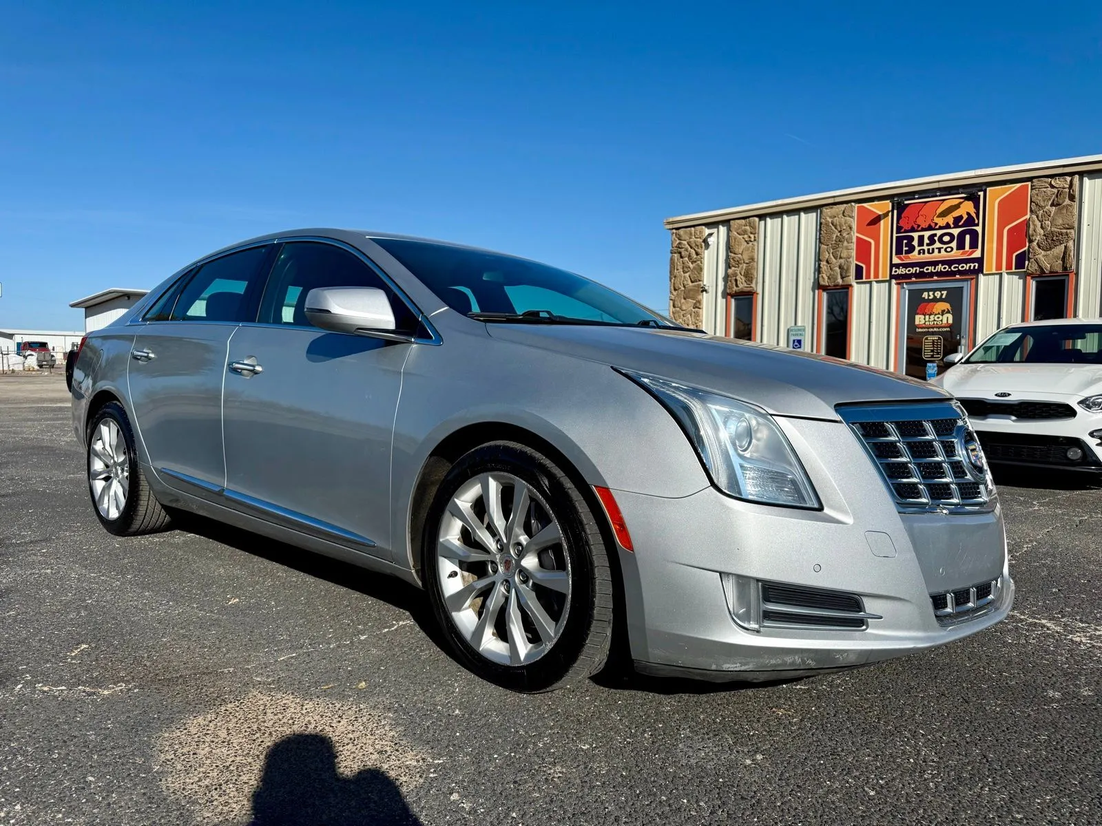 2015 Cadillac XTS Luxury Collection's photo