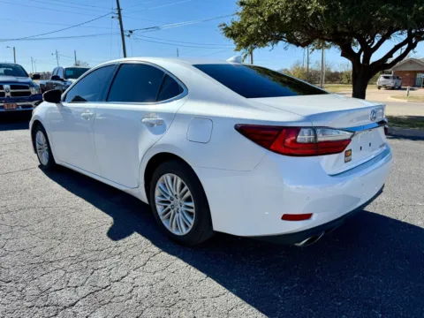 More photos of 2017 Lexus ES 350 at BISON AUTO, TX