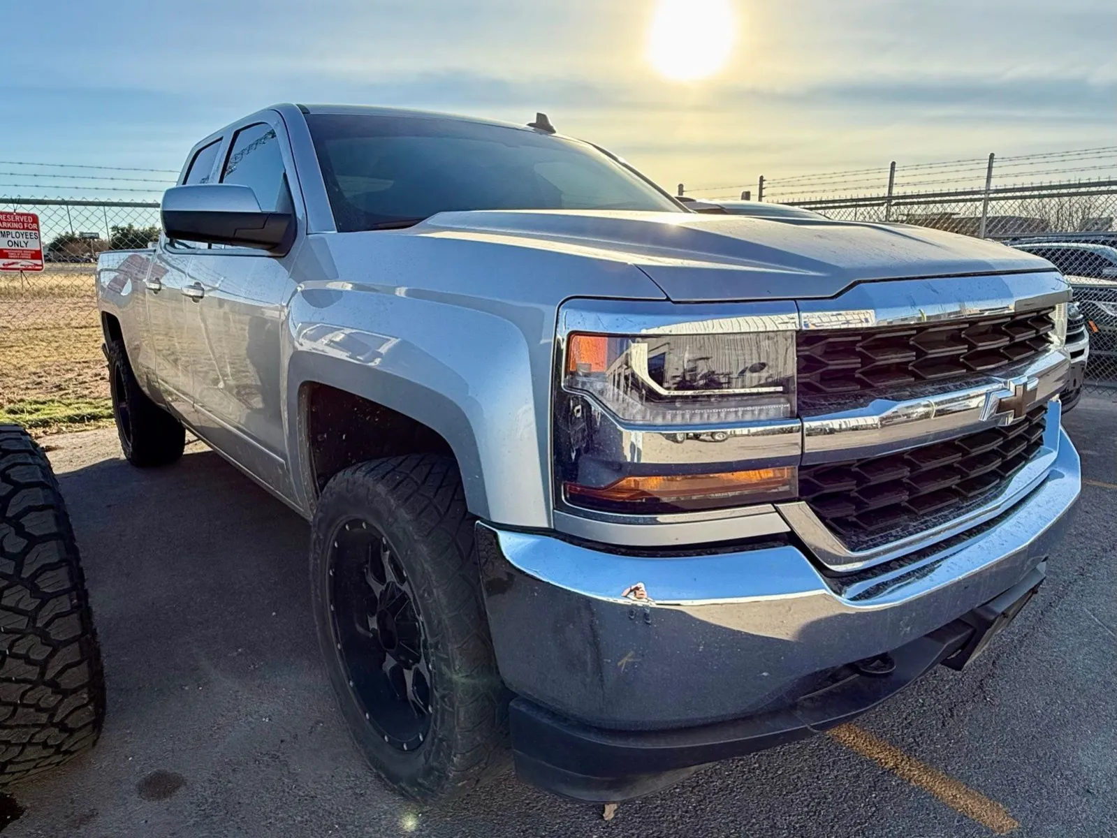 2019 Chevrolet Silverado 1500 LD LT's photo