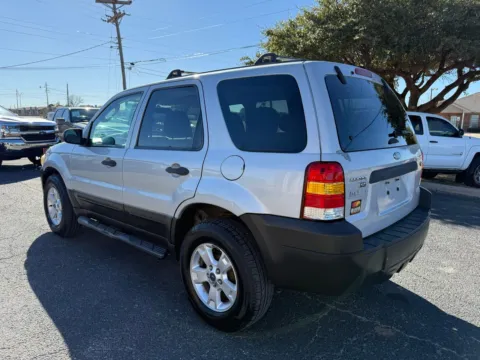 More photos of 2007 Ford Escape XLT at BISON AUTO, TX