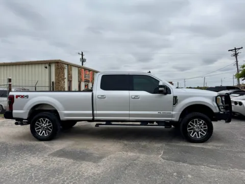 Photos of 2019 Ford F-350SD Lariat for sale in Abilene, TX at BISON AUTO