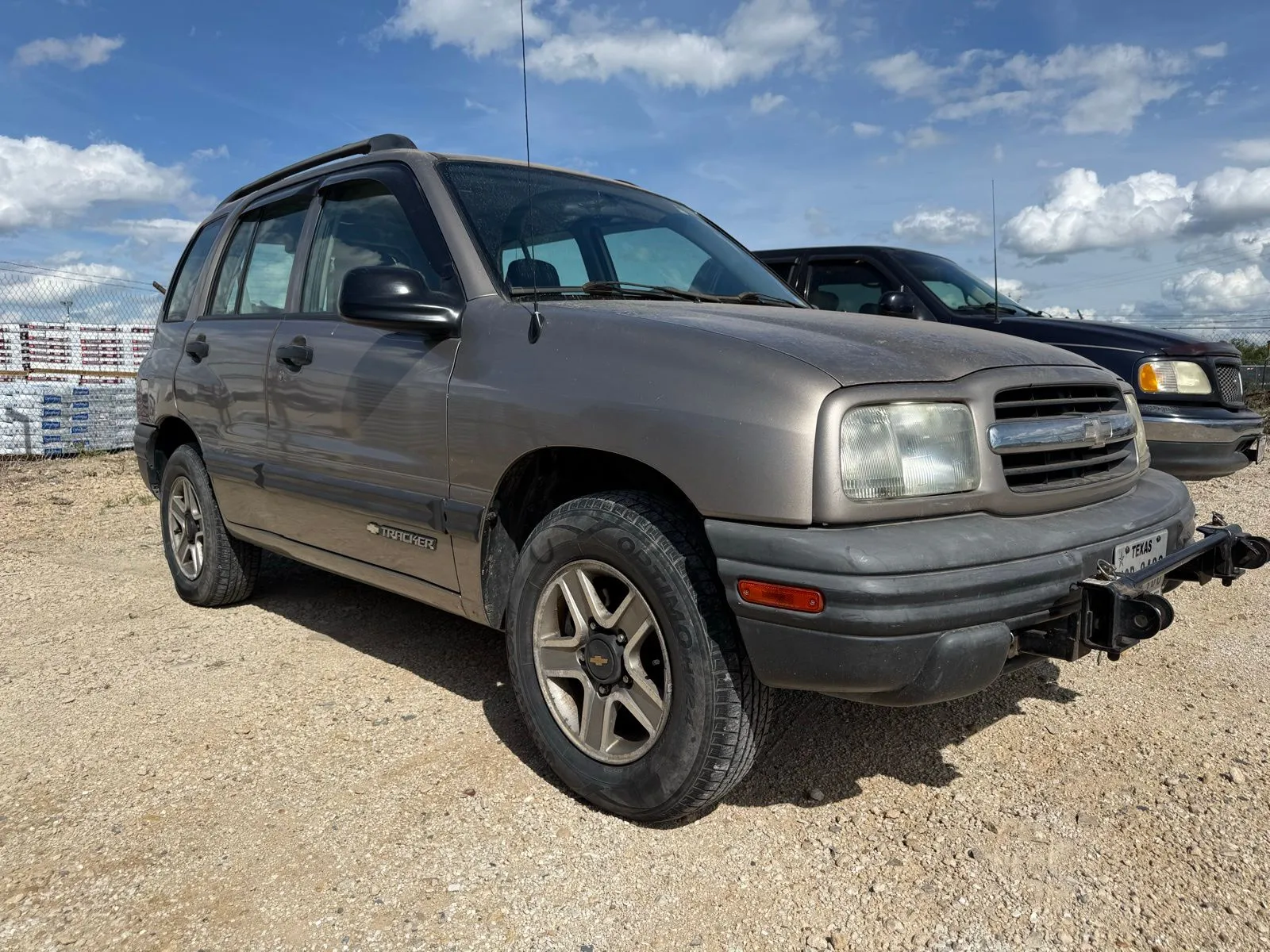 2002 Chevrolet Tracker Base