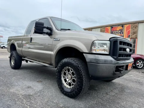 Beige 2006 Ford F-350SD Supercab 4X4 for sale in Abilene, TX