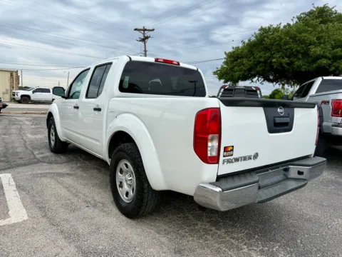More photos of 2016 Nissan Frontier S at BISON AUTO, TX