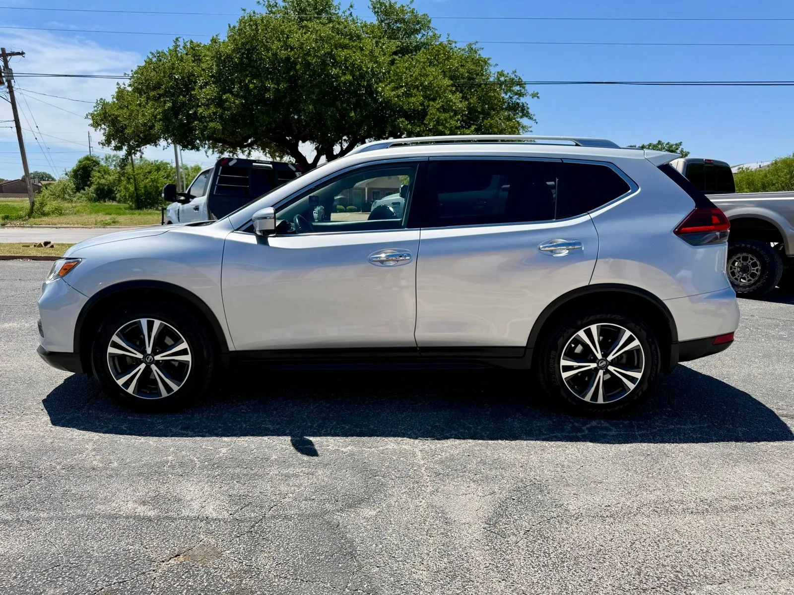 2020 Nissan Rogue SV - Photo 6