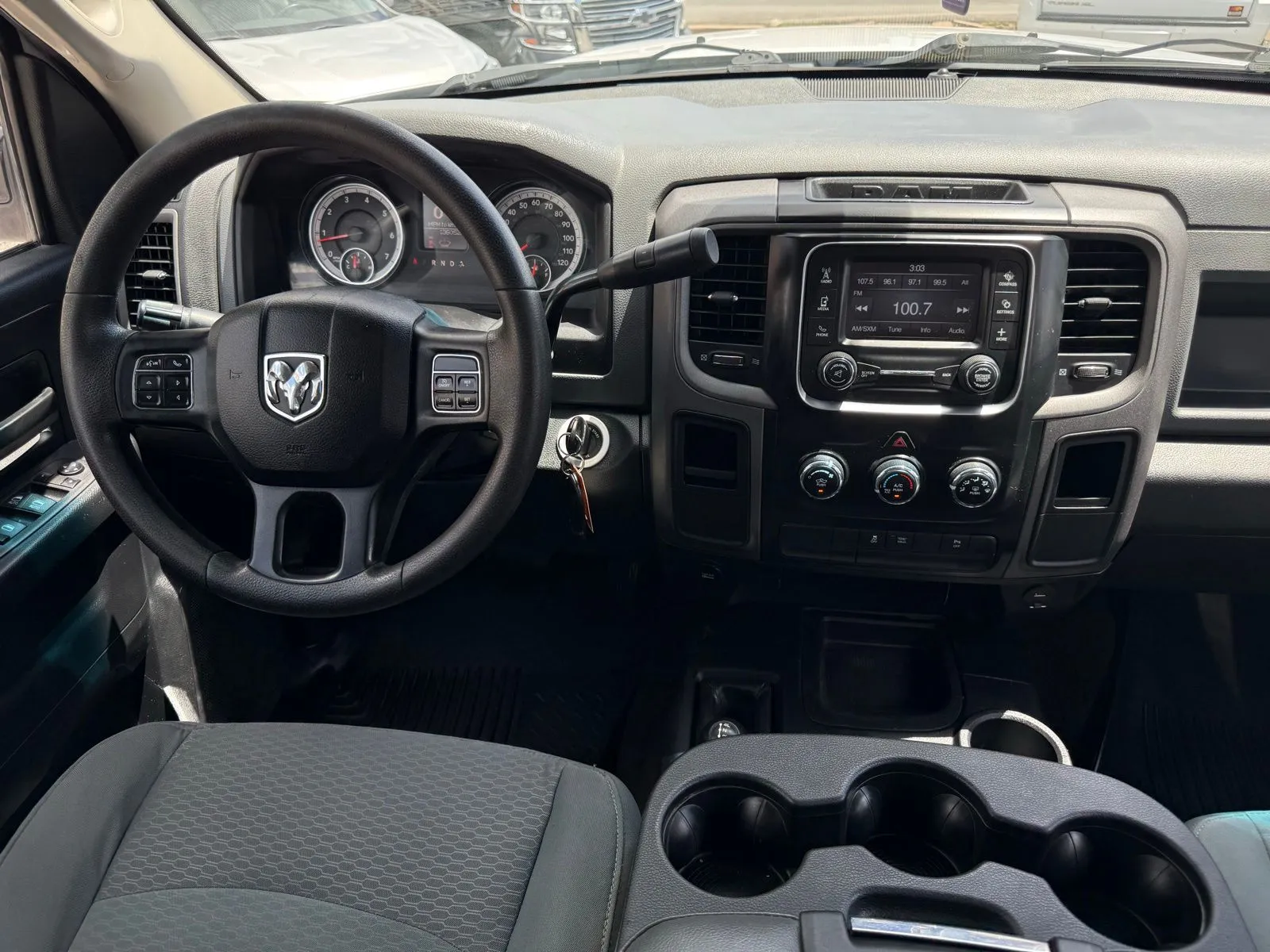 2015 RAM Ram 2500 Pickup Tradesman - Photo 16