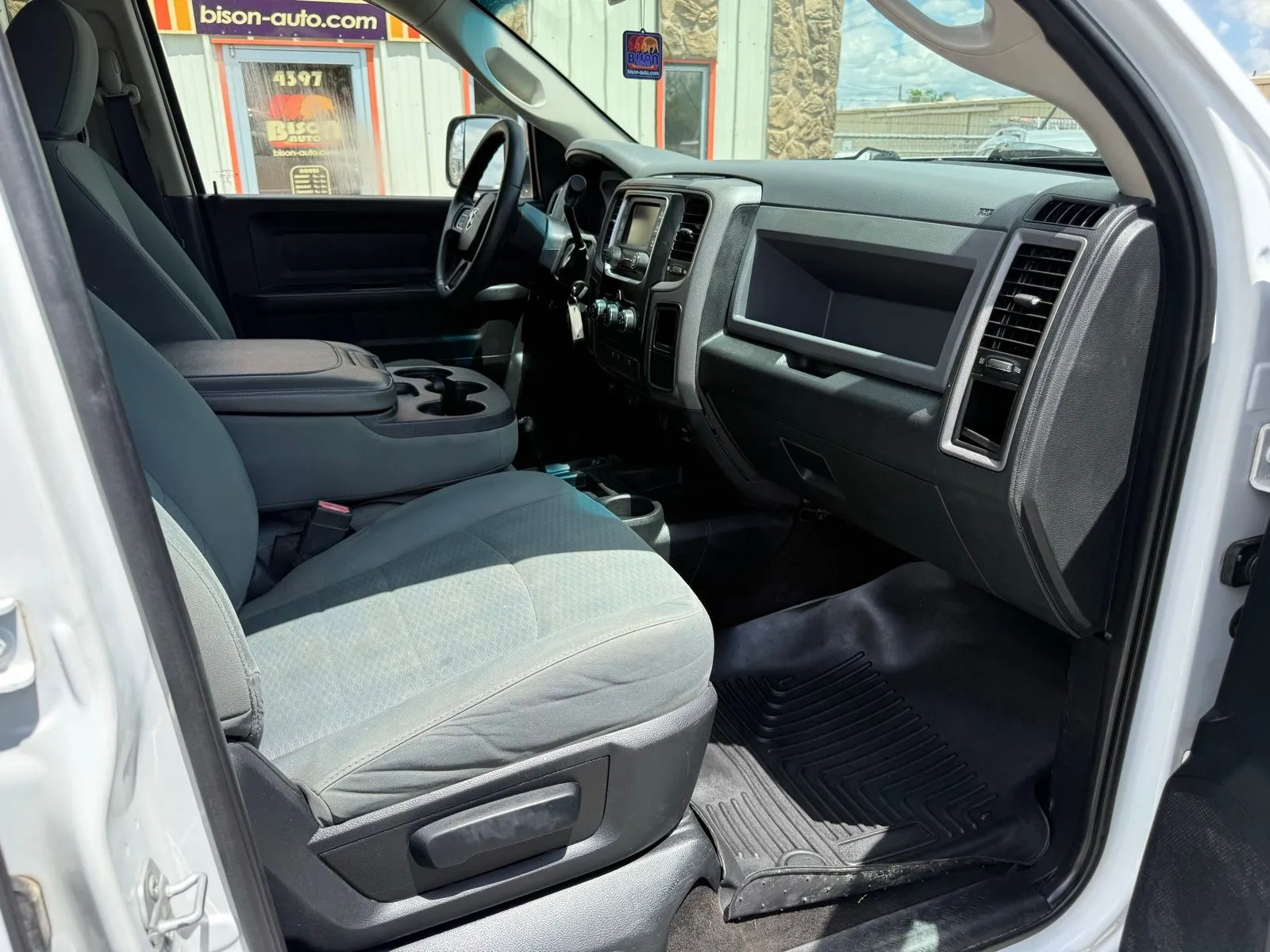 2015 RAM Ram 2500 Pickup Tradesman - Photo 14