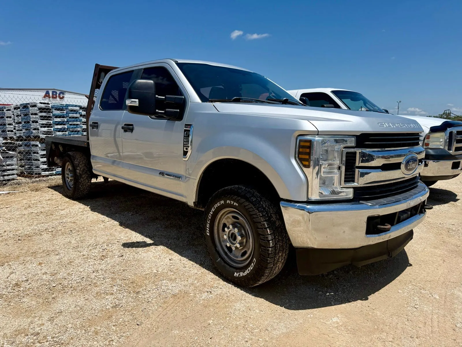 2019 Ford F-250 XL 4x4 Crew Cab 6-3/4' Box's photo
