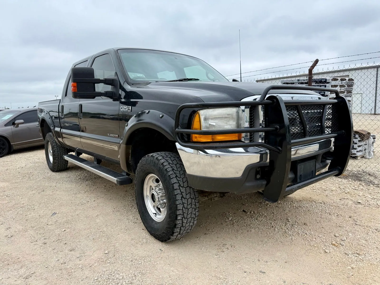 2000 Ford F-250 Lariat 4x4 Crew Cab SWB's photo