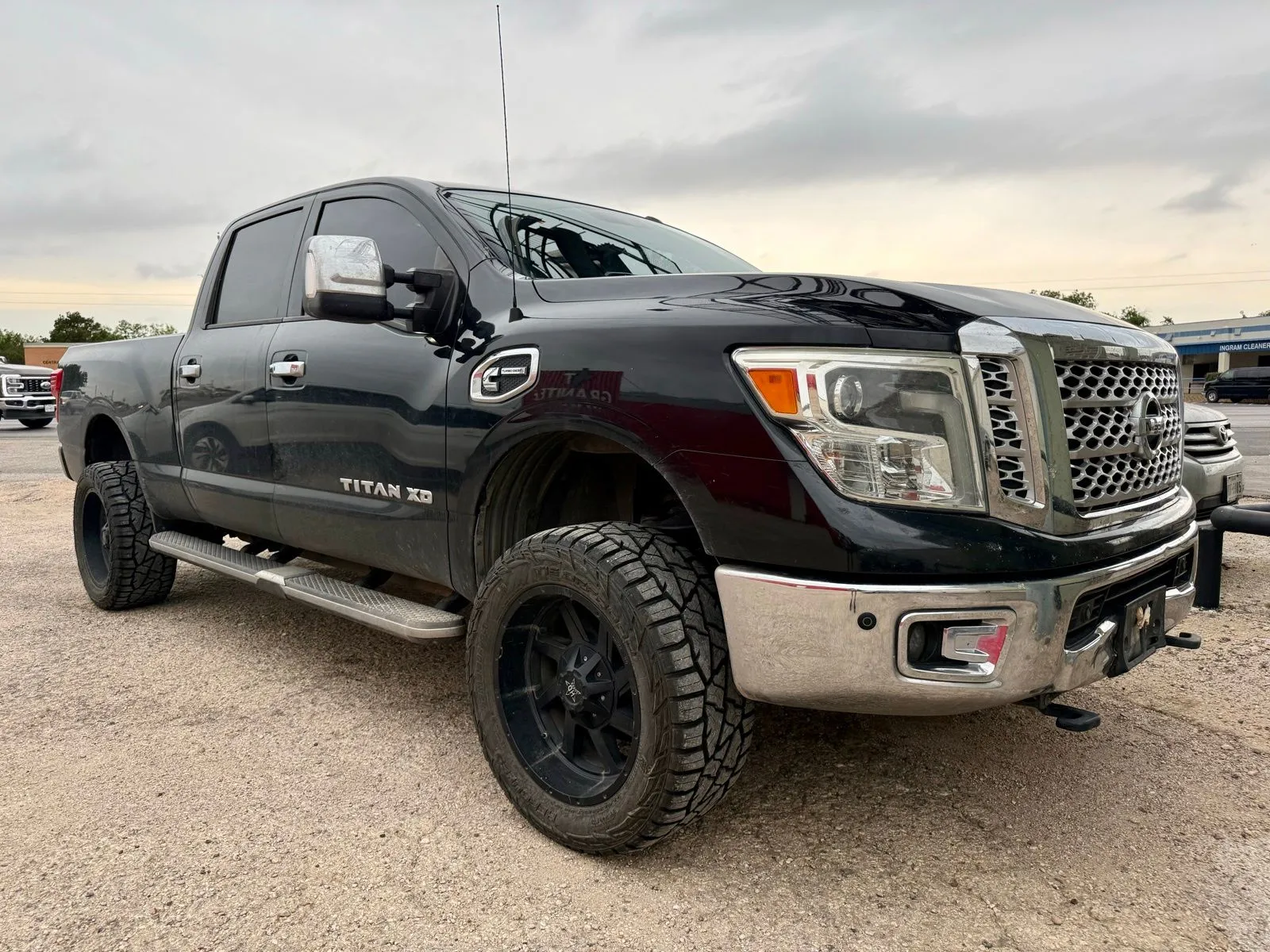 2016 Nissan Titan XD SL Diesel Crew Cab 4x4 SWB's photo