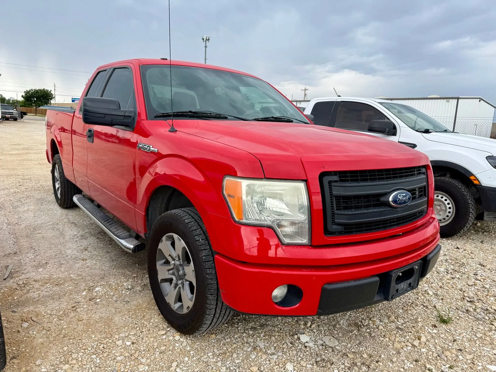 2013 Ford F-150 STX SuperCab 145-in's photo