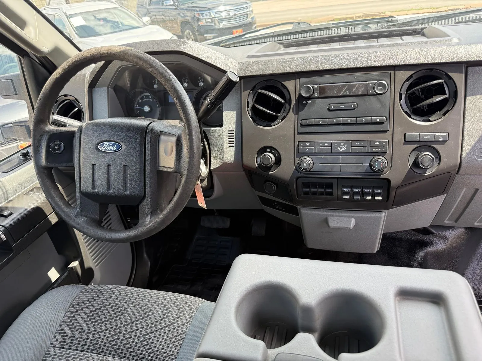 2016 Ford F-350 Super Duty Chassis Cab XL - Photo 14