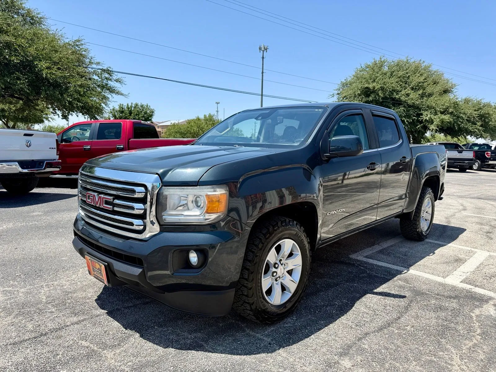 2018 GMC Canyon SLE - Photo 7