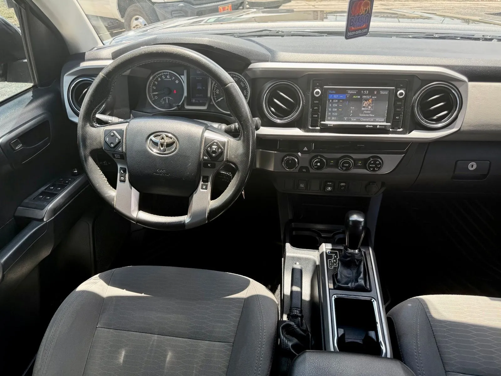 2018 Toyota Tacoma SR5 - Photo 17