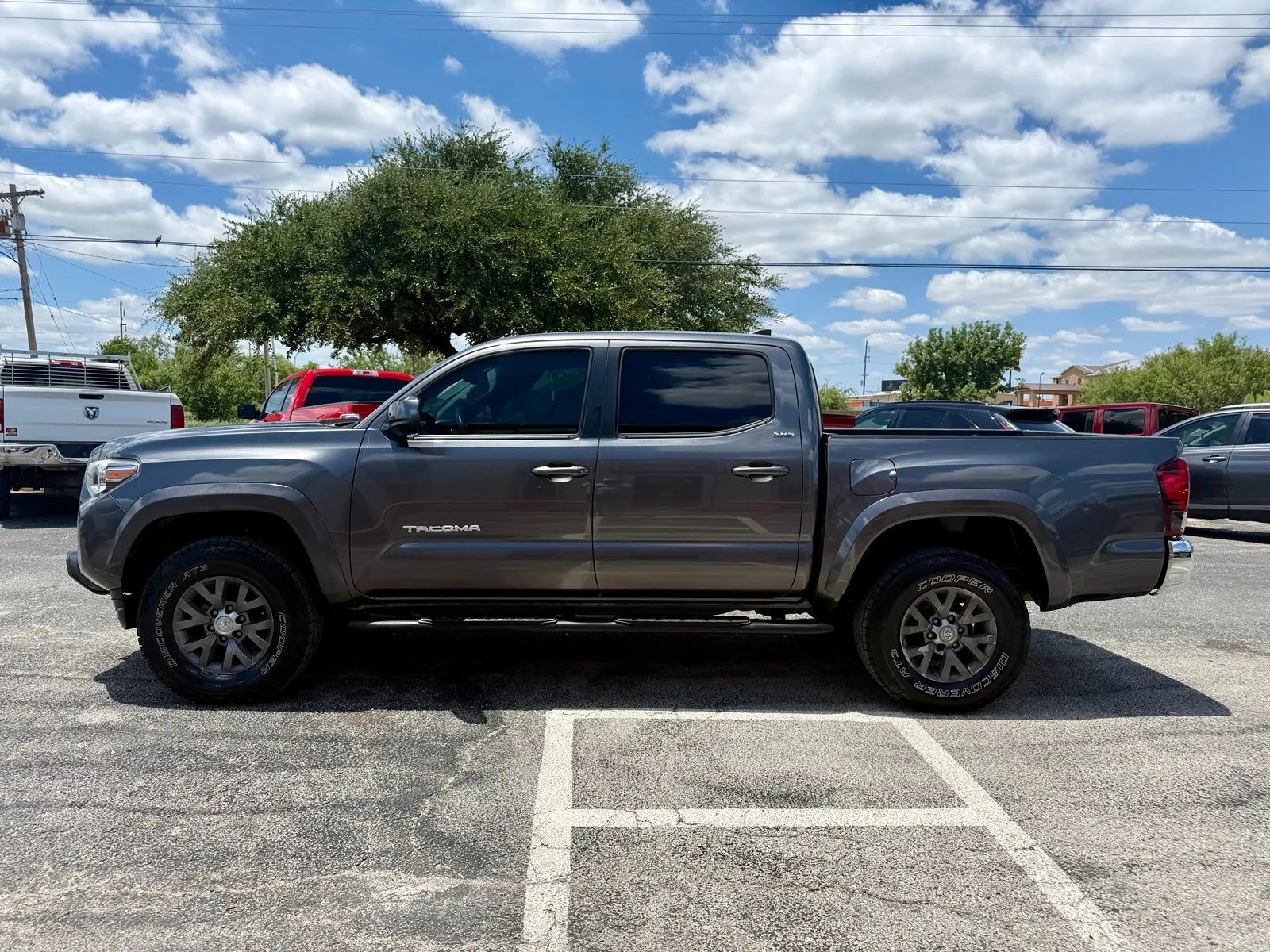2018 Toyota Tacoma SR5 - Photo 6