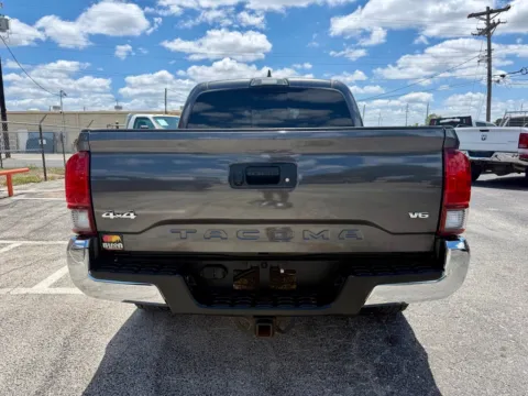 More photos of 2018 Toyota Tacoma SR5 at BISON AUTO, TX