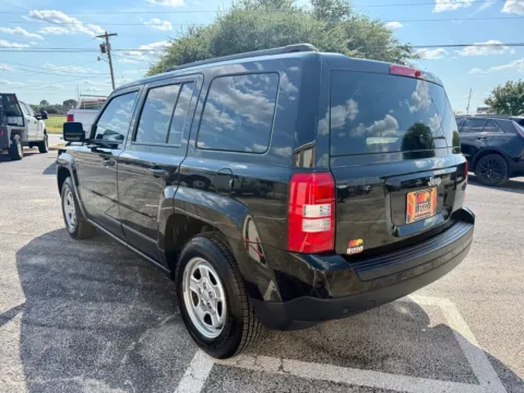 More photos of 2017 Jeep Patriot Sport at BISON AUTO, TX