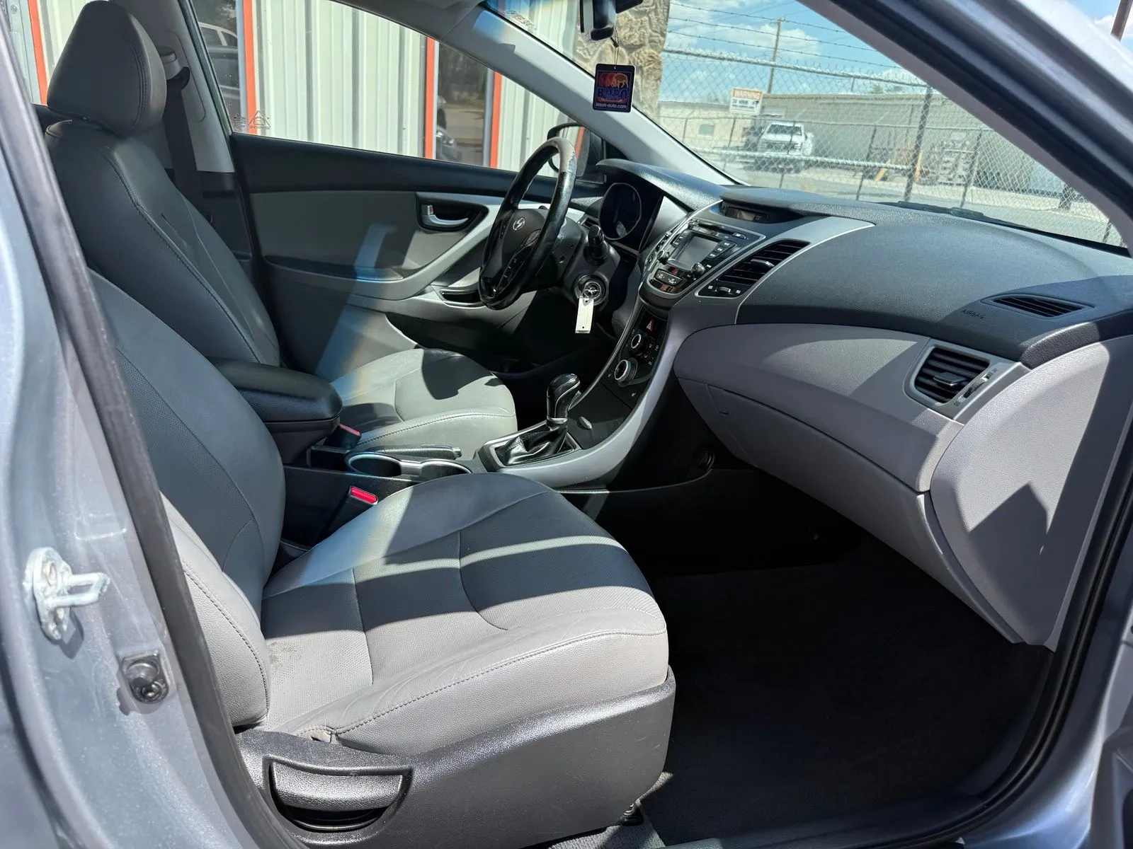 2015 Hyundai Elantra Limited - Photo 14