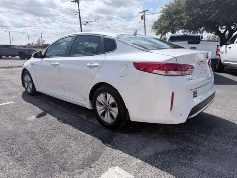 More photos of 2017 Kia Optima Hybrid at BISON AUTO, TX