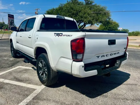 More photos of 2018 Toyota Tacoma TRD Sport at BISON AUTO, TX