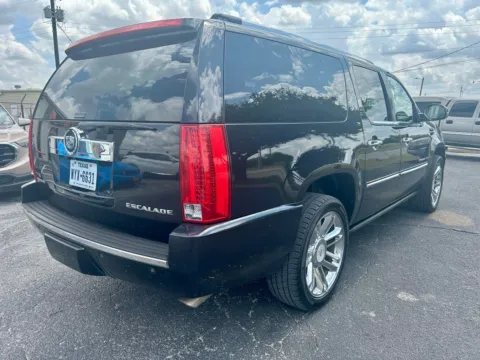 Another view of 2012 Cadillac Escalade ESV Platinum Edition for sale in Abilene, TX at BISON AUTO