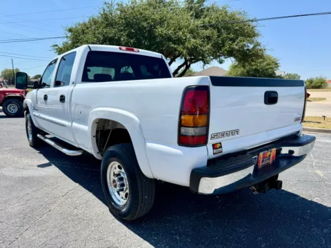 More photos of 2007 GMC Sierra 2500HD Classic SLT Crew Cab at BISON AUTO, TX