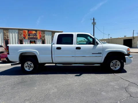 Photos of 2007 GMC Sierra 2500HD Classic SLT Crew Cab for sale in Abilene, TX at BISON AUTO