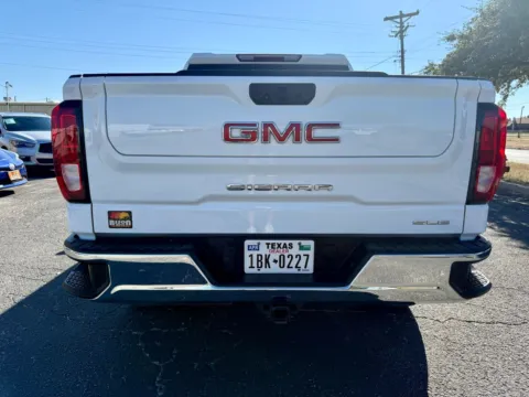 More photos of 2022 GMC Sierra 1500 SLE at BISON AUTO, TX