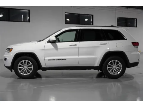 Photos of 2021 Jeep Grand Cherokee Laredo E Sport Utility 4D for sale in Indio, CA at AutoNow