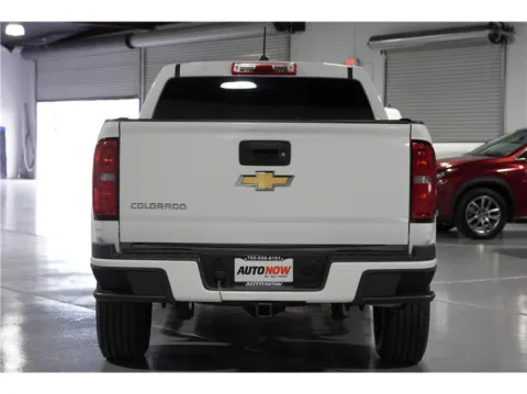 More photos of 2015 Chevrolet Colorado Crew Cab Work Truck Pickup 4D 5 ft at AutoNow, CA