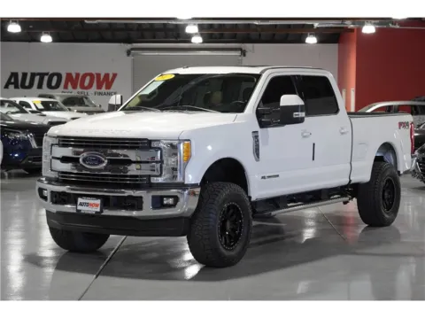 White 2017 Ford F250 Super Duty Crew Cab XL Pickup 4D 6 3/4 ft for sale in Indio, CA
