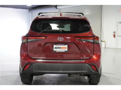 More photos of 2023 Toyota Highlander XLE Sport Utility 4D at AutoNow, CA