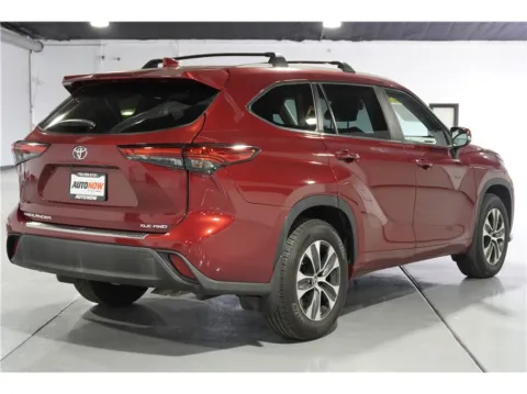 More photos of 2023 Toyota Highlander XLE Sport Utility 4D at AutoNow, CA